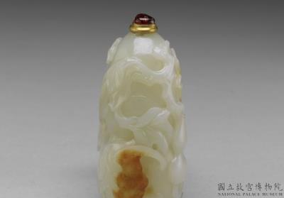 图片[3]-Jade gourd-shaped snuff bottle with a bat decoration, Qing dynasty, 18th century-China Archive